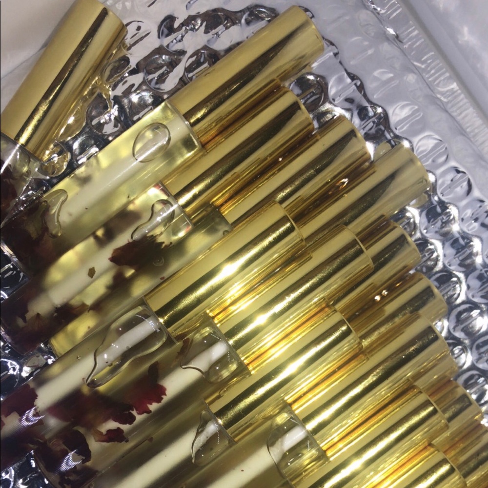 Rose peppermint lip oil
